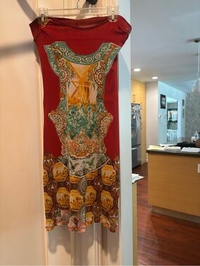 Vintage Save The Queen Red with Bold Accent Design Mesh Stretchy Pull On Skirt